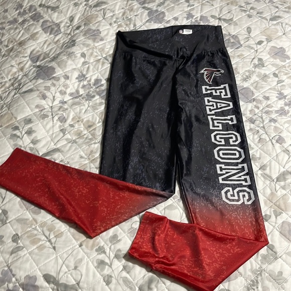 NFL Pants - NWOT women’s Falcons leggings XXL